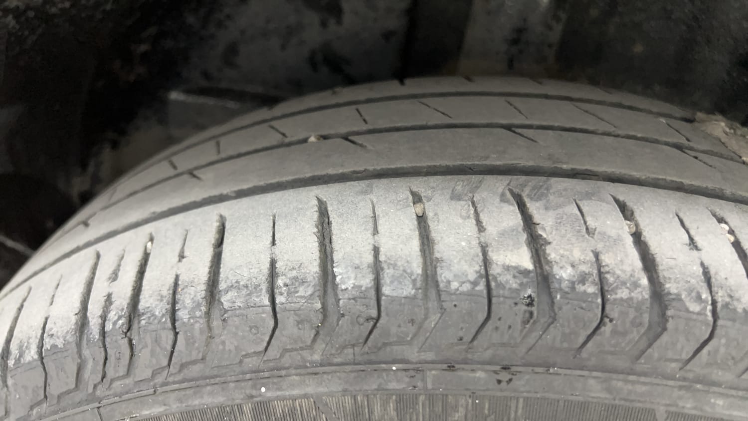 Used 2022 Tata Punch Accomplished MT Petrol Manual tyres RIGHT REAR TYRE TREAD VIEW