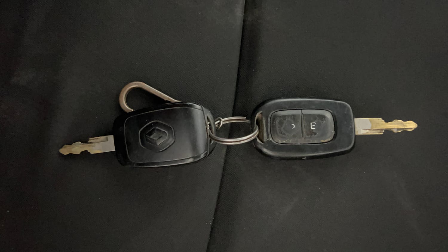 Used 2019 Renault Kwid RXT Opt Petrol Manual extra CAR KEY VIEW