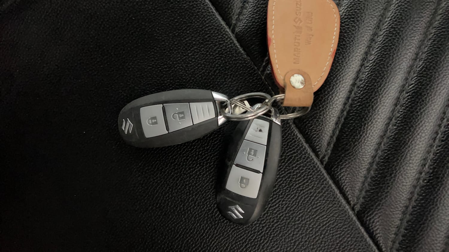 Used 2019 Maruti Suzuki Ignis Alpha 1.2 MT Petrol Manual extra CAR KEY VIEW