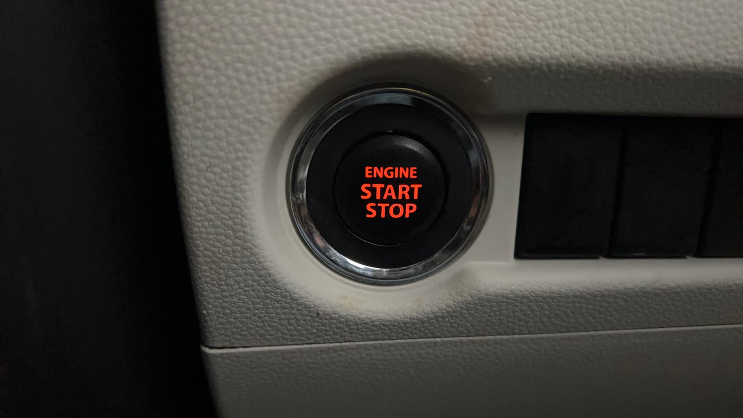 Used 2019 Maruti Suzuki Ignis Alpha 1.2 MT Petrol Manual top_features Keyless start