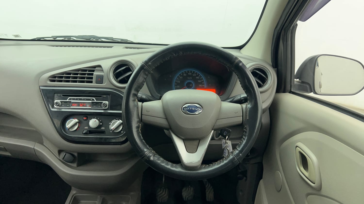 Used 2017 Datsun Redi-GO T (O) Petrol Manual interior STEERING VIEW