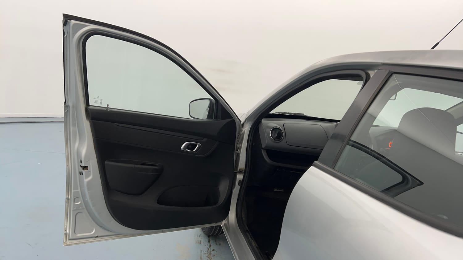 Used 2019 Renault Kwid RXT Opt Petrol Manual interior LEFT FRONT DOOR OPEN VIEW
