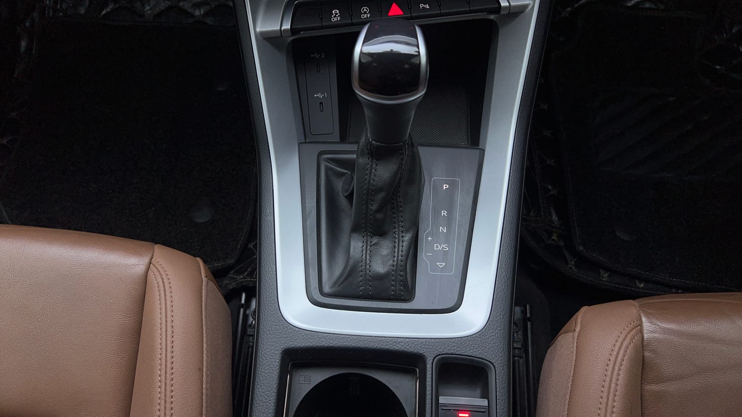 2023 Audi Q3 40 TFSI Premium Plus-16