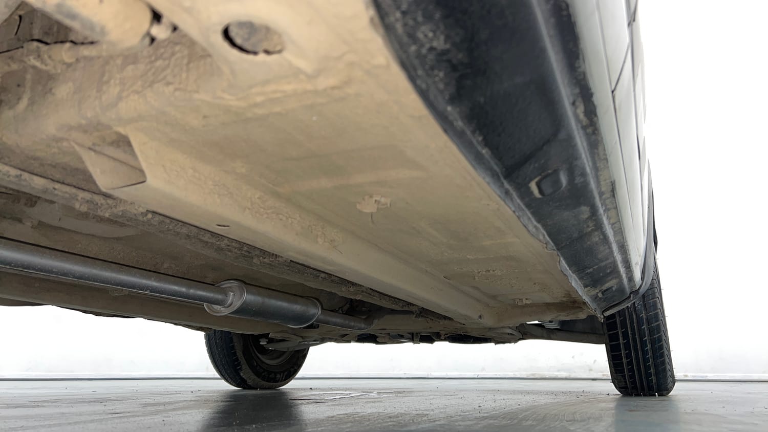 Used 2019 Renault Kwid RXT Opt Petrol Manual extra REAR RIGHT UNDERBODY VIEW