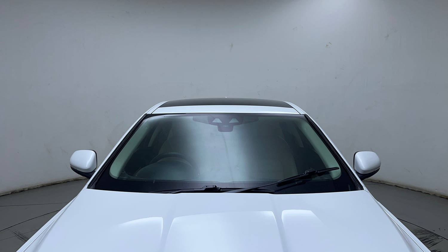 Used 2018 Jaguar XE Prestige Diesel Diesel Automatic exterior FRONT WINDSHIELD VIEW