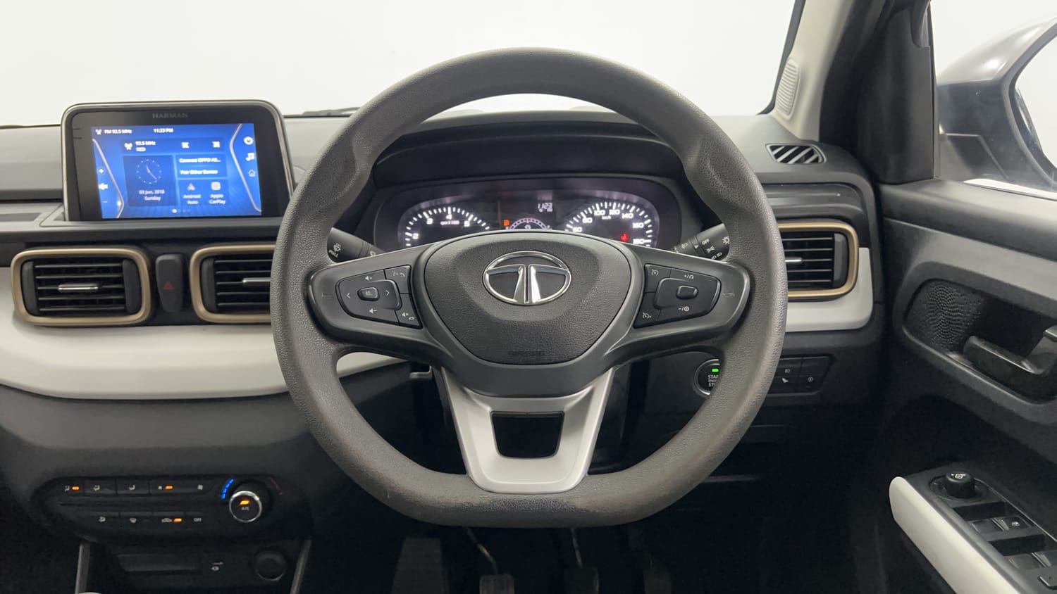 Used 2022 Tata Punch Accomplished MT Petrol Manual interior STEERING VIEW