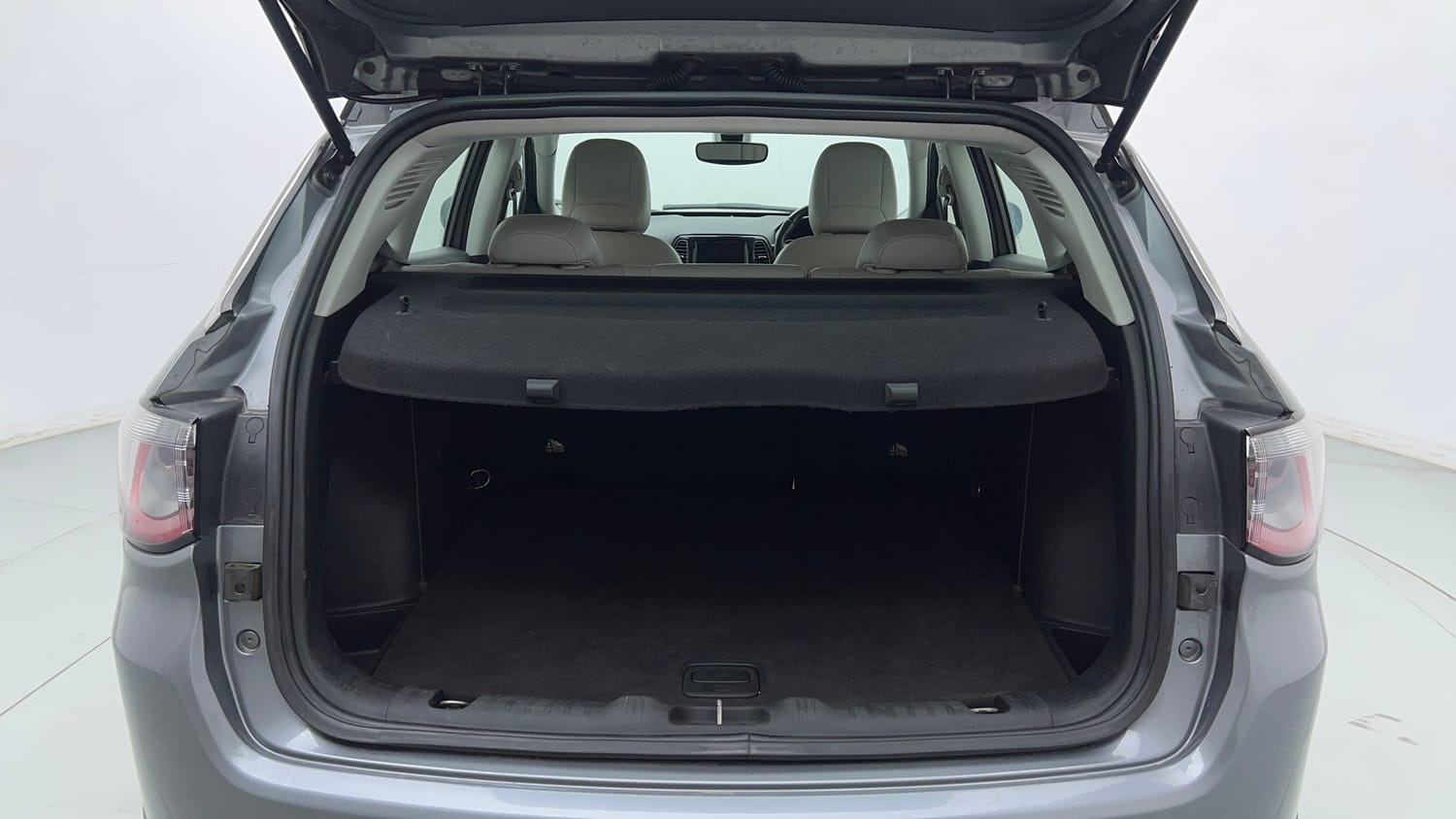 2019 Jeep Compass Limited Plus Petrol AT-26