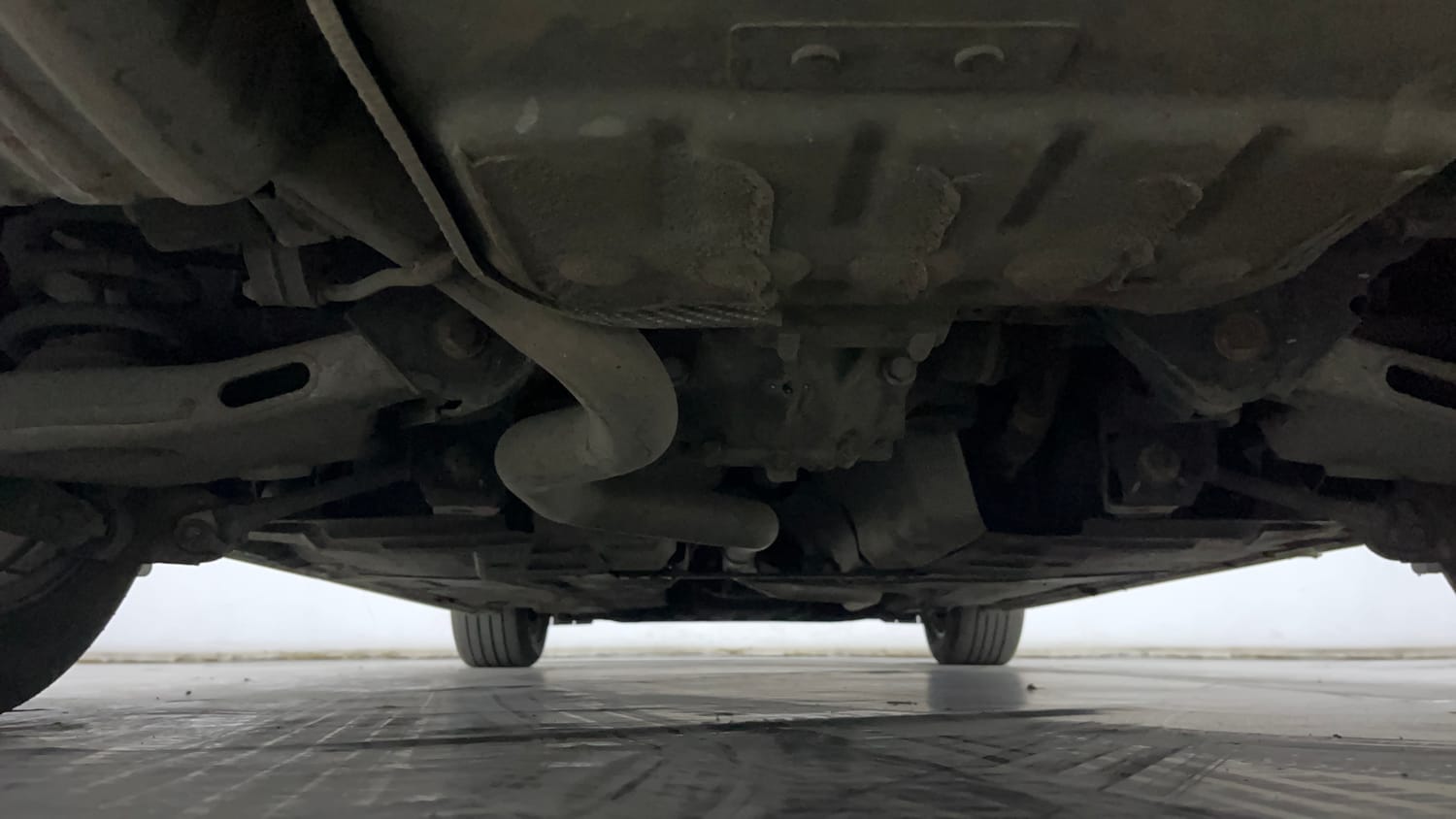 Used 2018 Jaguar XE Prestige Diesel Diesel Automatic extra REAR UNDERBODY VIEW (TAKEN FROM REAR)