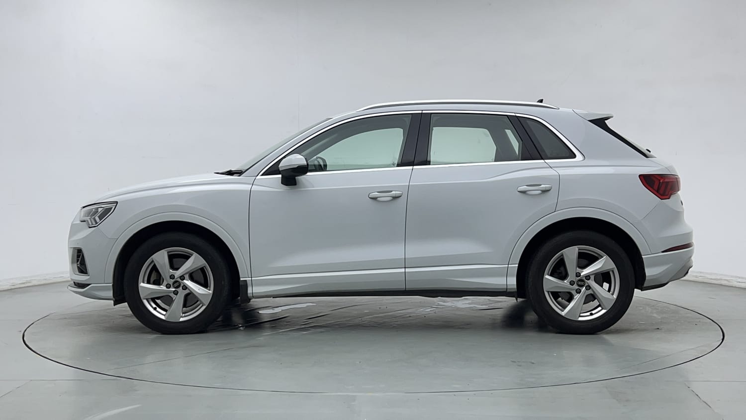 2023 Audi Q3 40 TFSI Premium Plus-1