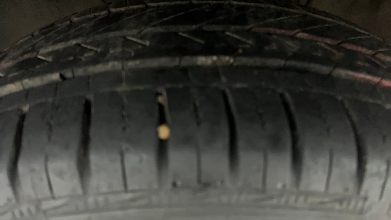Used 2019 Hyundai Elite i20 Sportz Plus 1.2 Petrol Manual tyres LEFT FRONT TYRE TREAD VIEW
