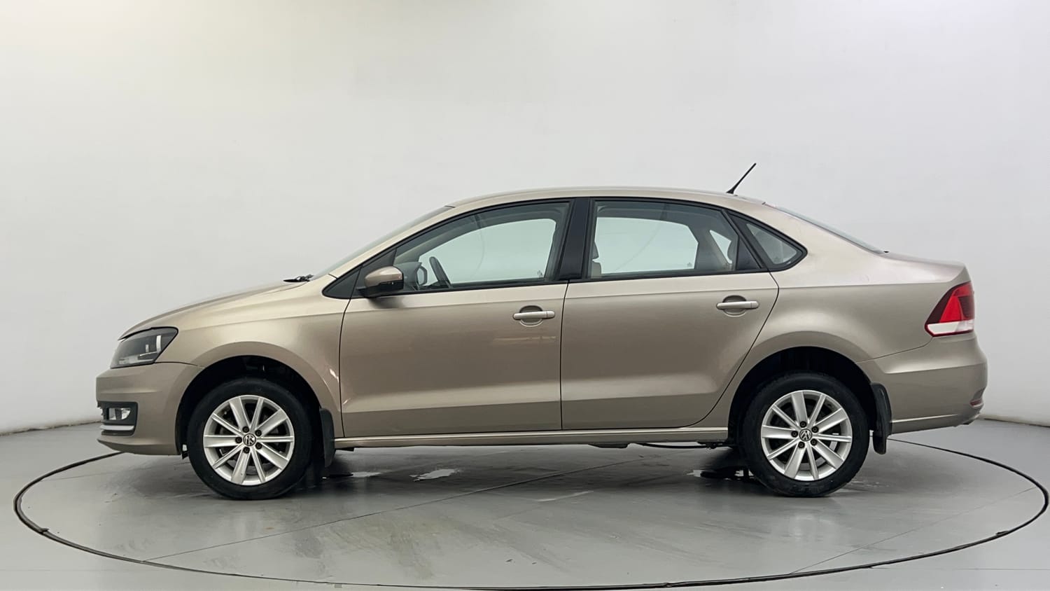 Used 2016 Volkswagen Vento Highline 1.2 (P) AT Petrol Automatic exterior LEFT SIDE VIEW