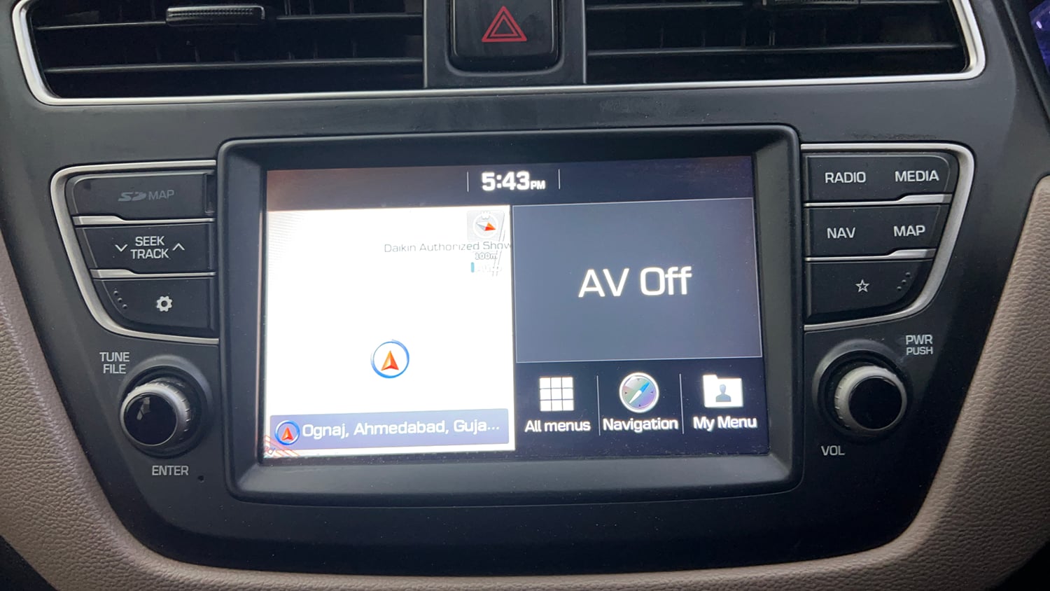Used 2019 Hyundai Elite i20 Sportz Plus 1.2 Petrol Manual top_features Integrated (in-dash) music system