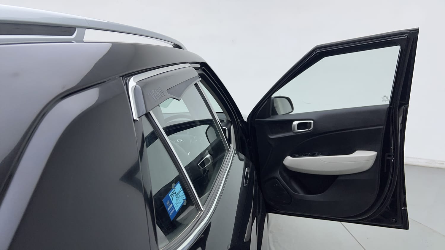 Used 2024 Hyundai Venue S (O) 1.2 Petrol Petrol Manual interior RIGHT FRONT DOOR OPEN VIEW