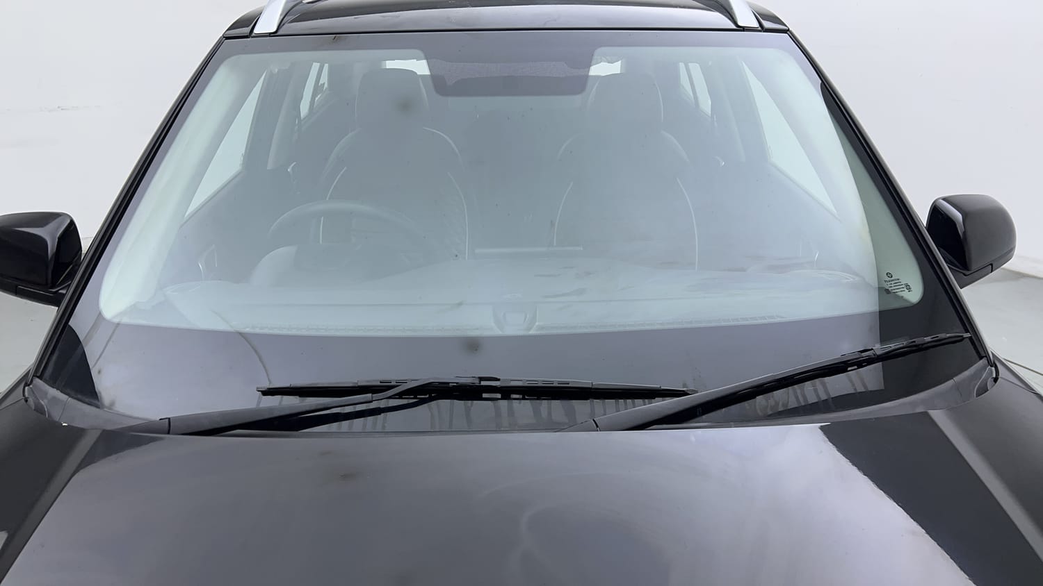 Used 2024 Hyundai Venue S (O) 1.2 Petrol Petrol Manual exterior FRONT WINDSHIELD VIEW