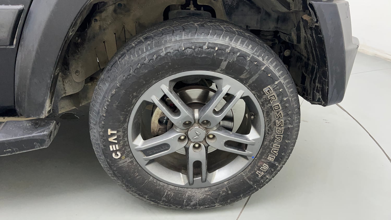 Used 2022 mahindra Thar LX Hard Top Petrol MT 4WD Petrol Manual tyres RIGHT FRONT TYRE RIM VIEW