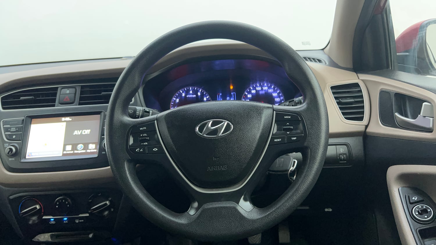 Used 2019 Hyundai Elite i20 Sportz Plus 1.2 Petrol Manual interior STEERING VIEW