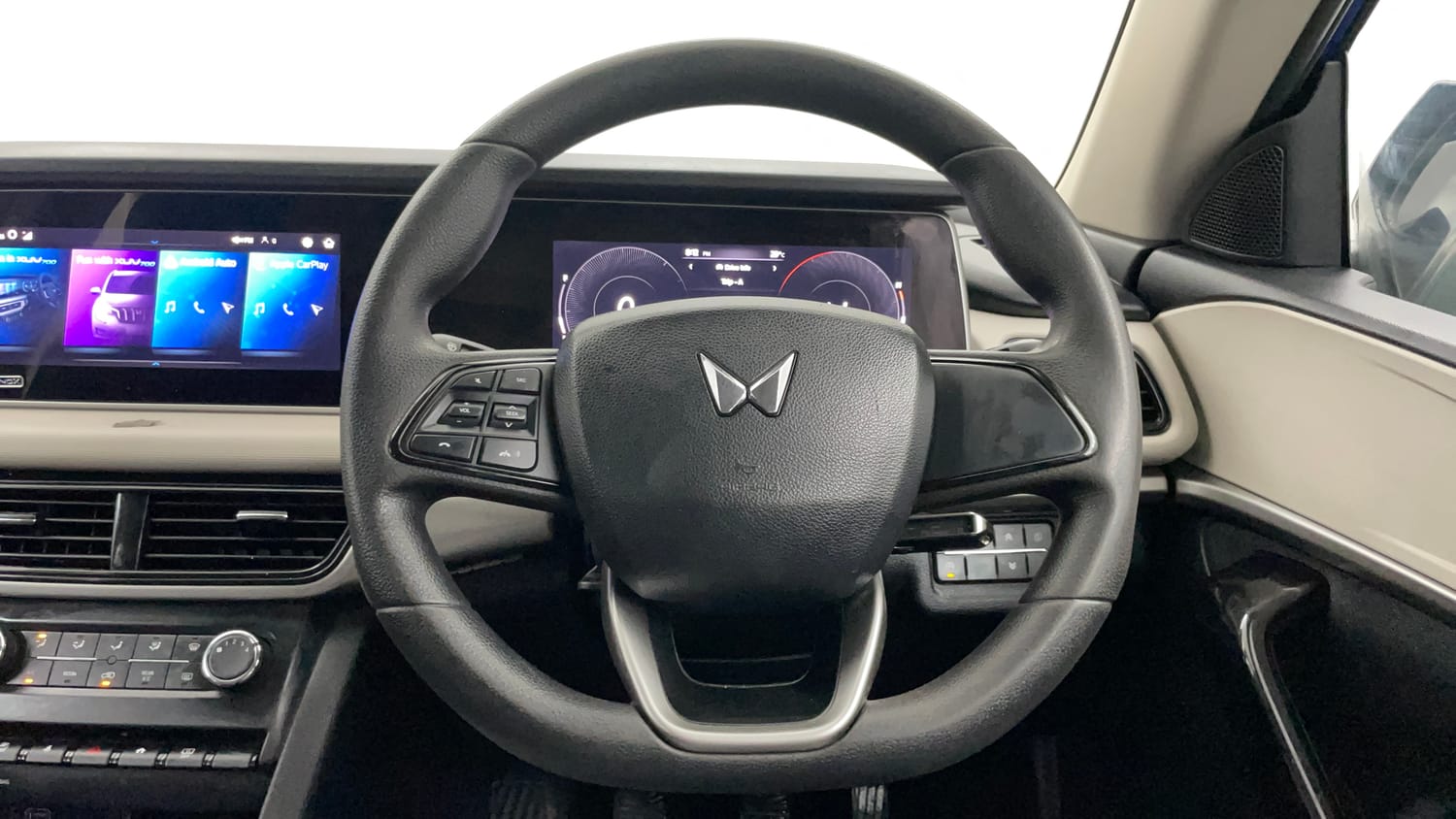 Used 2022 Mahindra XUV700 AX 5 Petrol MT 7 STR Petrol Manual interior STEERING VIEW