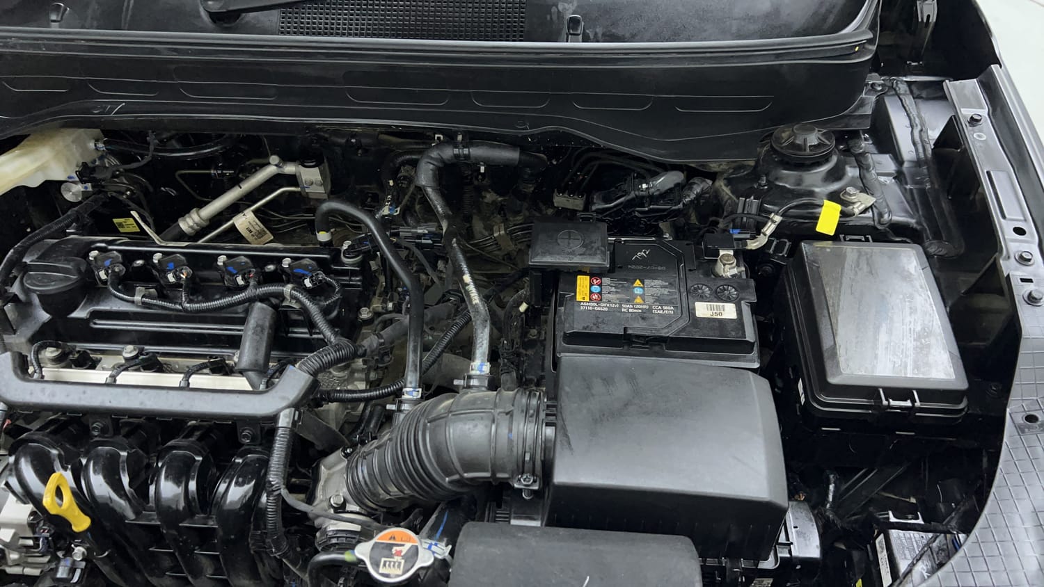Used 2024 Hyundai Venue S (O) 1.2 Petrol Petrol Manual engine ENGINE LEFT SIDE VIEW