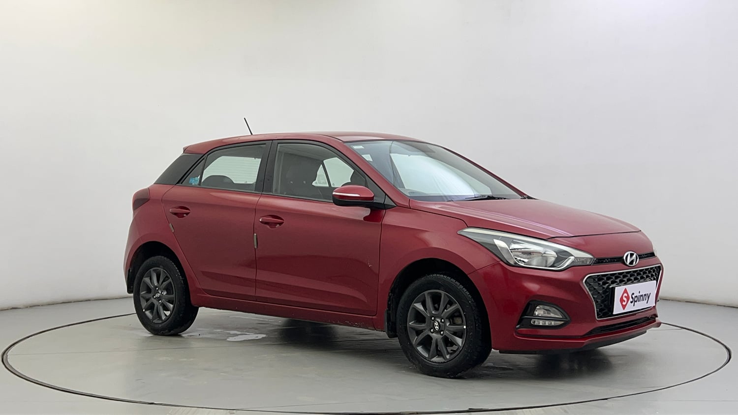 Used 2019 Hyundai Elite i20 Sportz Plus 1.2 Petrol Manual exterior RIGHT FRONT CORNER VIEW