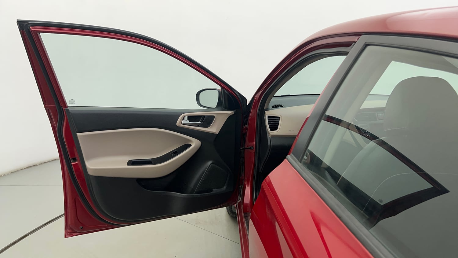 Used 2019 Hyundai Elite i20 Sportz Plus 1.2 Petrol Manual interior LEFT FRONT DOOR OPEN VIEW