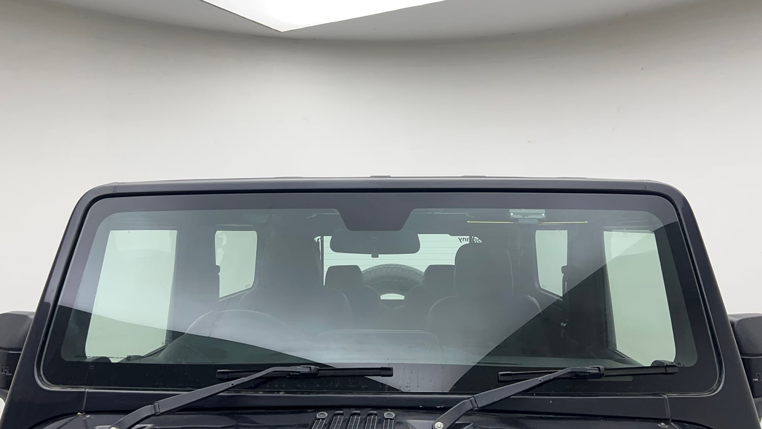 Used 2022 mahindra Thar LX Hard Top Petrol MT 4WD Petrol Manual exterior FRONT WINDSHIELD VIEW