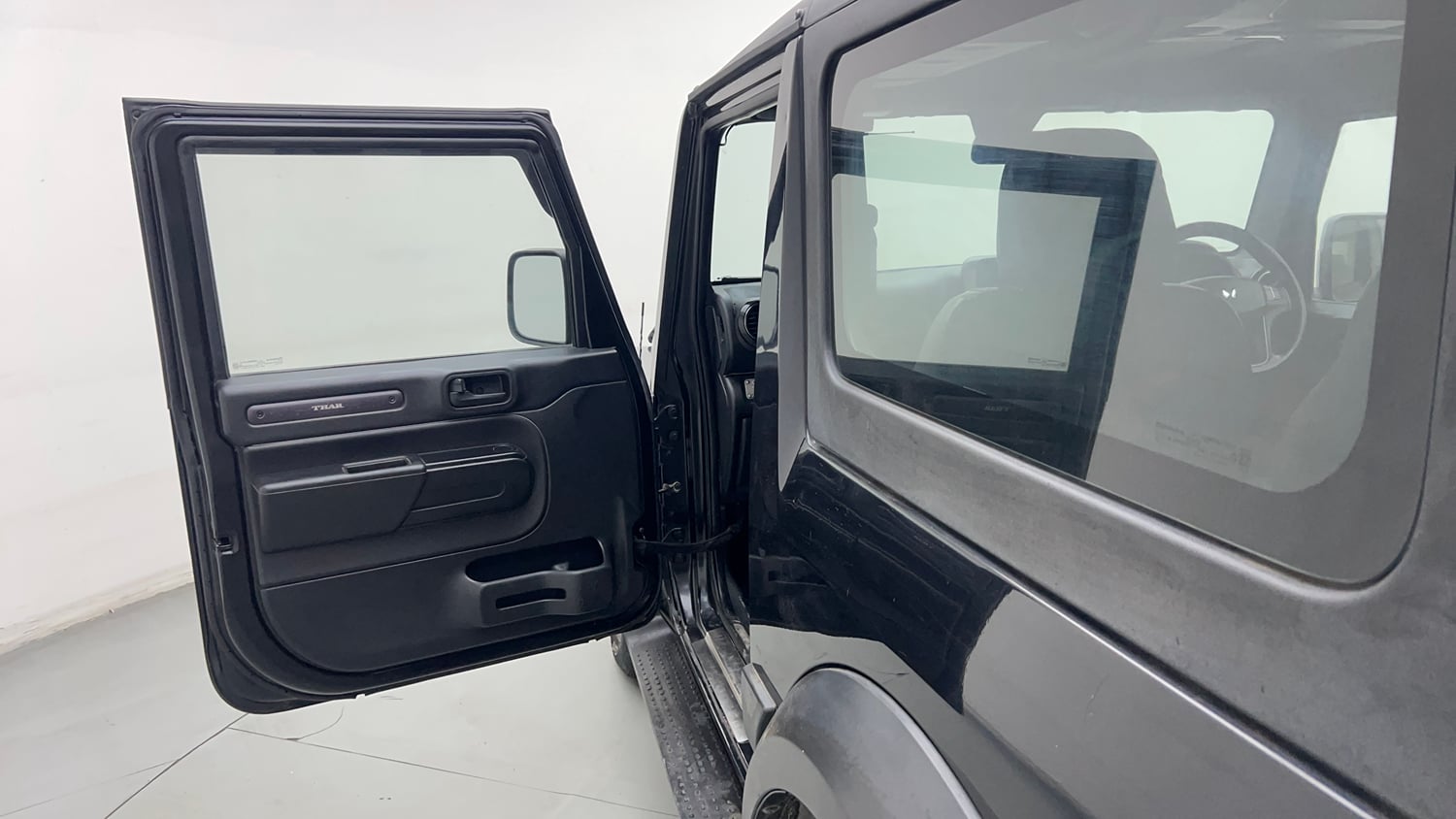 Used 2022 mahindra Thar LX Hard Top Petrol MT 4WD Petrol Manual interior LEFT FRONT DOOR OPEN VIEW