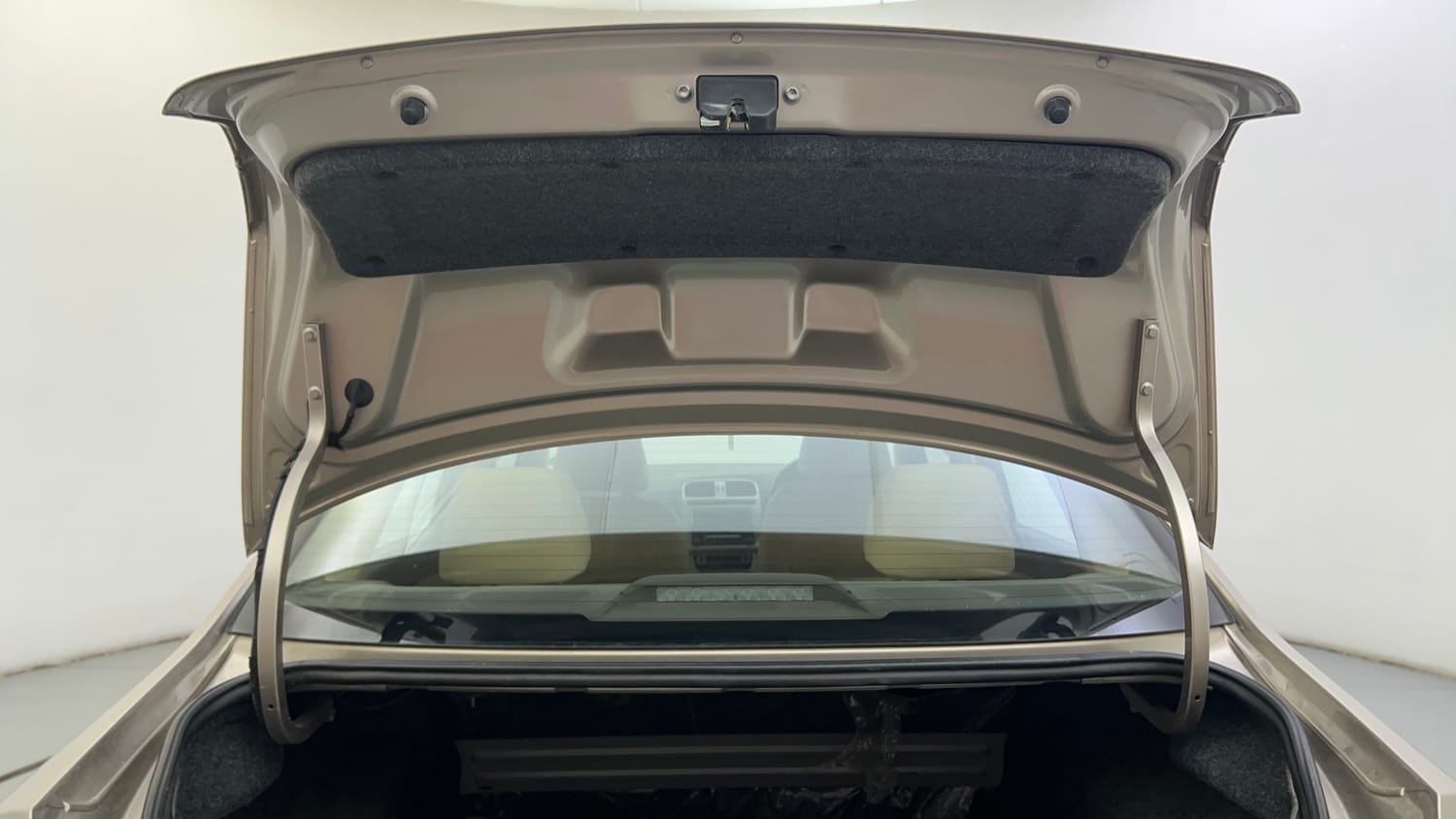 Used 2016 Volkswagen Vento Highline 1.2 (P) AT Petrol Automatic interior DICKY DOOR OPEN VIEW