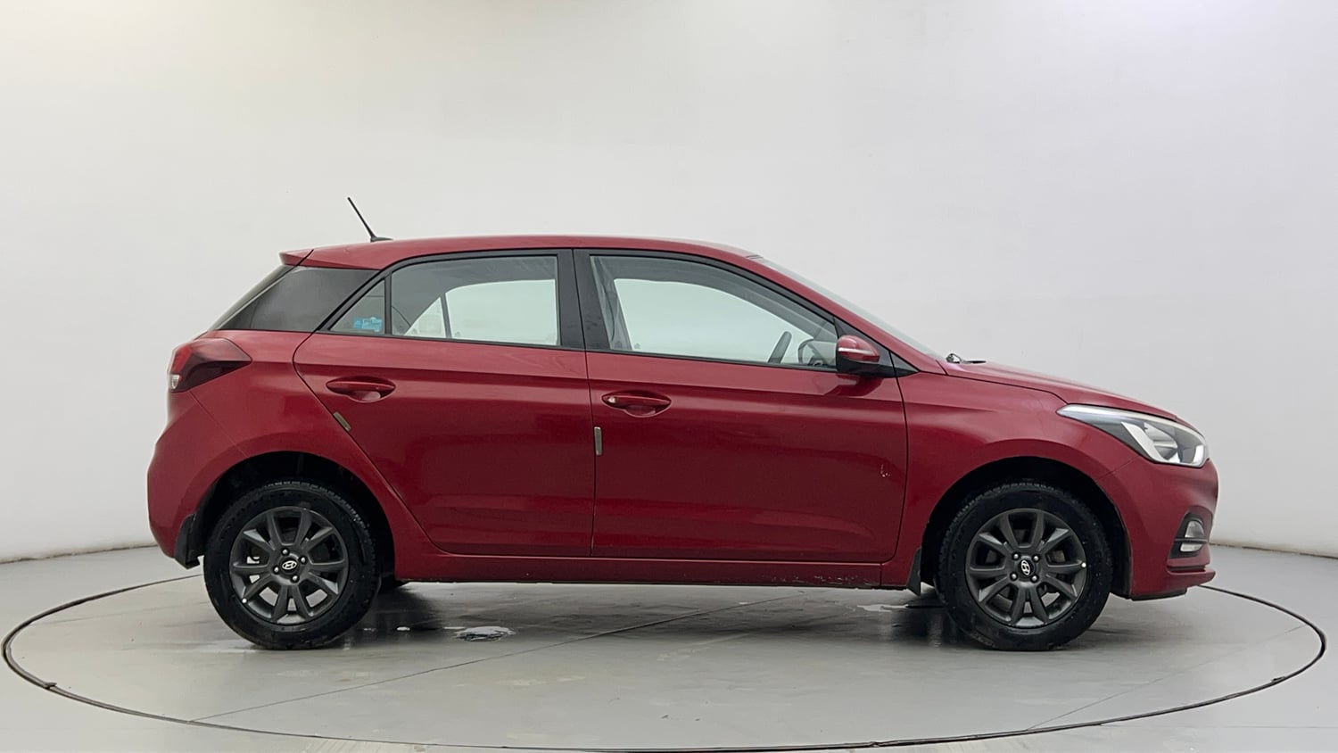 Used 2019 Hyundai Elite i20 Sportz Plus 1.2 Petrol Manual exterior RIGHT SIDE VIEW