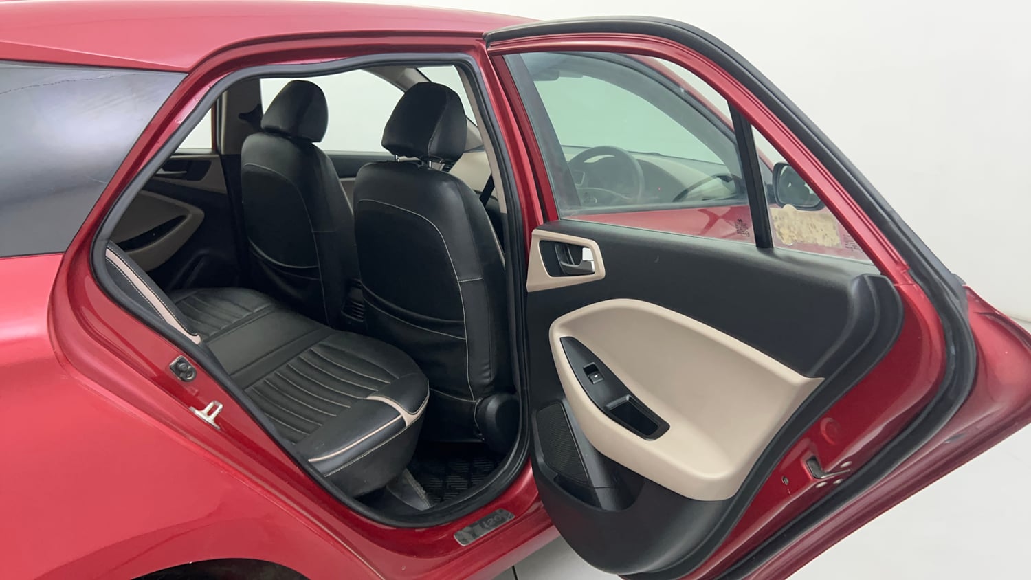 Used 2019 Hyundai Elite i20 Sportz Plus 1.2 Petrol Manual interior RIGHT SIDE REAR DOOR CABIN VIEW