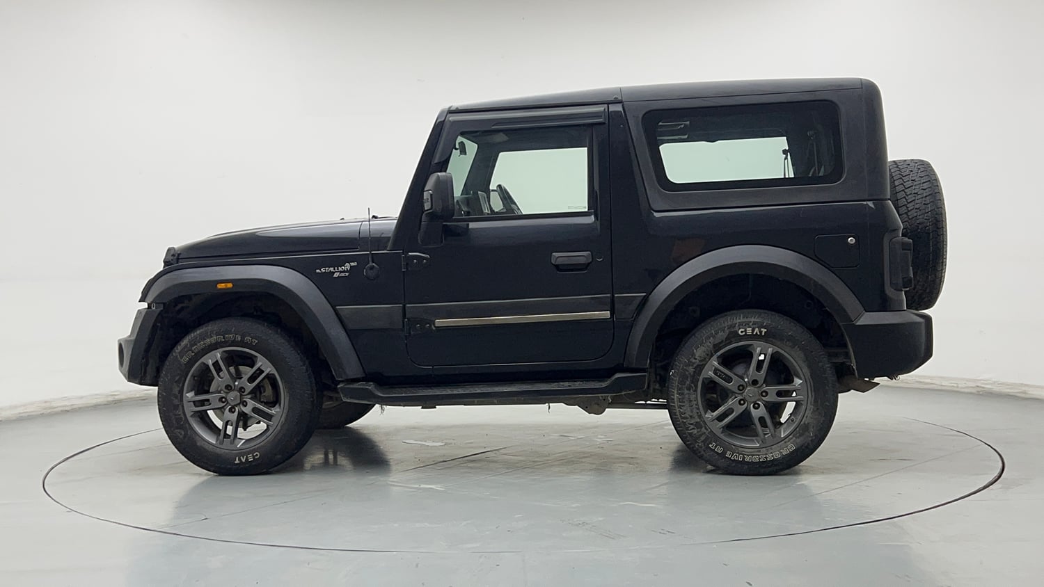 Used 2022 mahindra Thar LX Hard Top Petrol MT 4WD Petrol Manual exterior LEFT SIDE VIEW