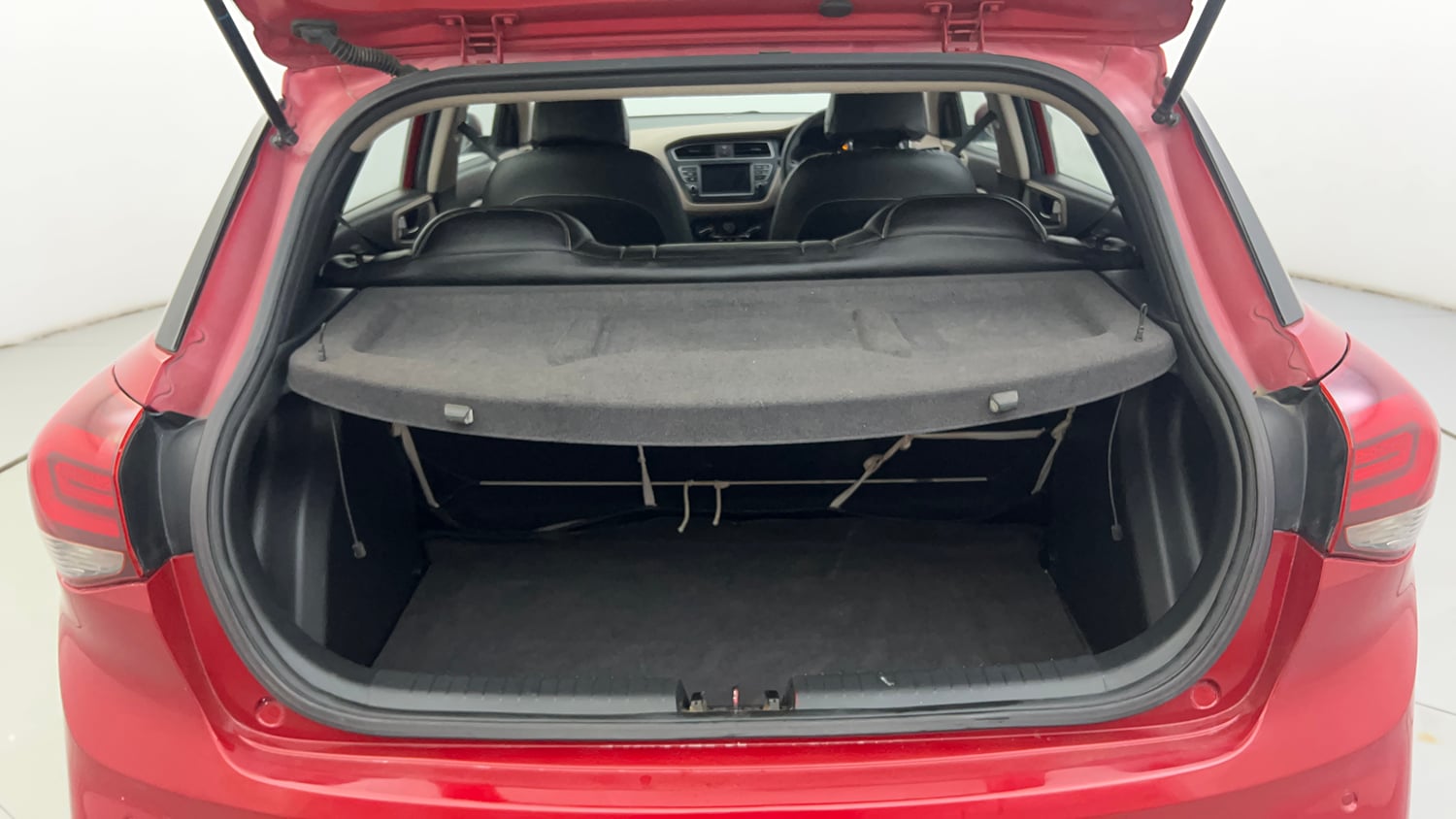Used 2019 Hyundai Elite i20 Sportz Plus 1.2 Petrol Manual interior DICKY INSIDE VIEW