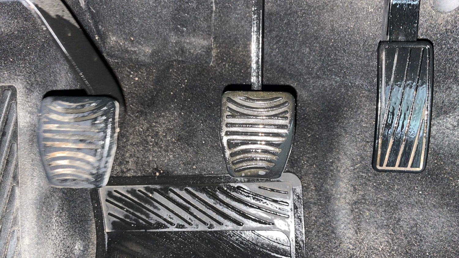Used 2022 Mahindra XUV700 AX 5 Petrol MT 7 STR Petrol Manual interior PEDALS VIEW