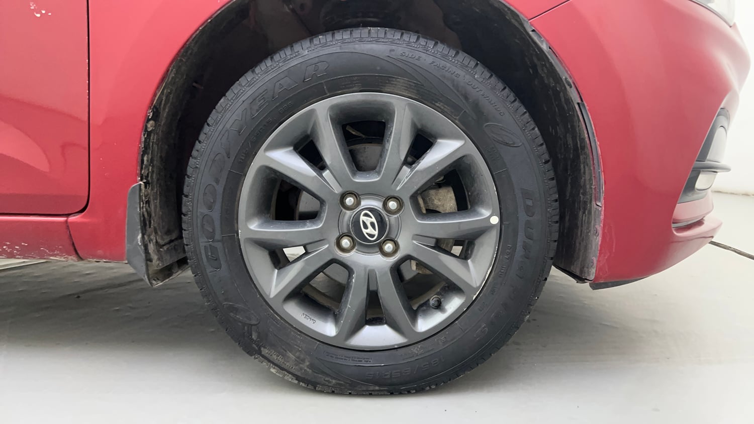 Used 2019 Hyundai Elite i20 Sportz Plus 1.2 Petrol Manual tyres RIGHT FRONT TYRE RIM VIEW