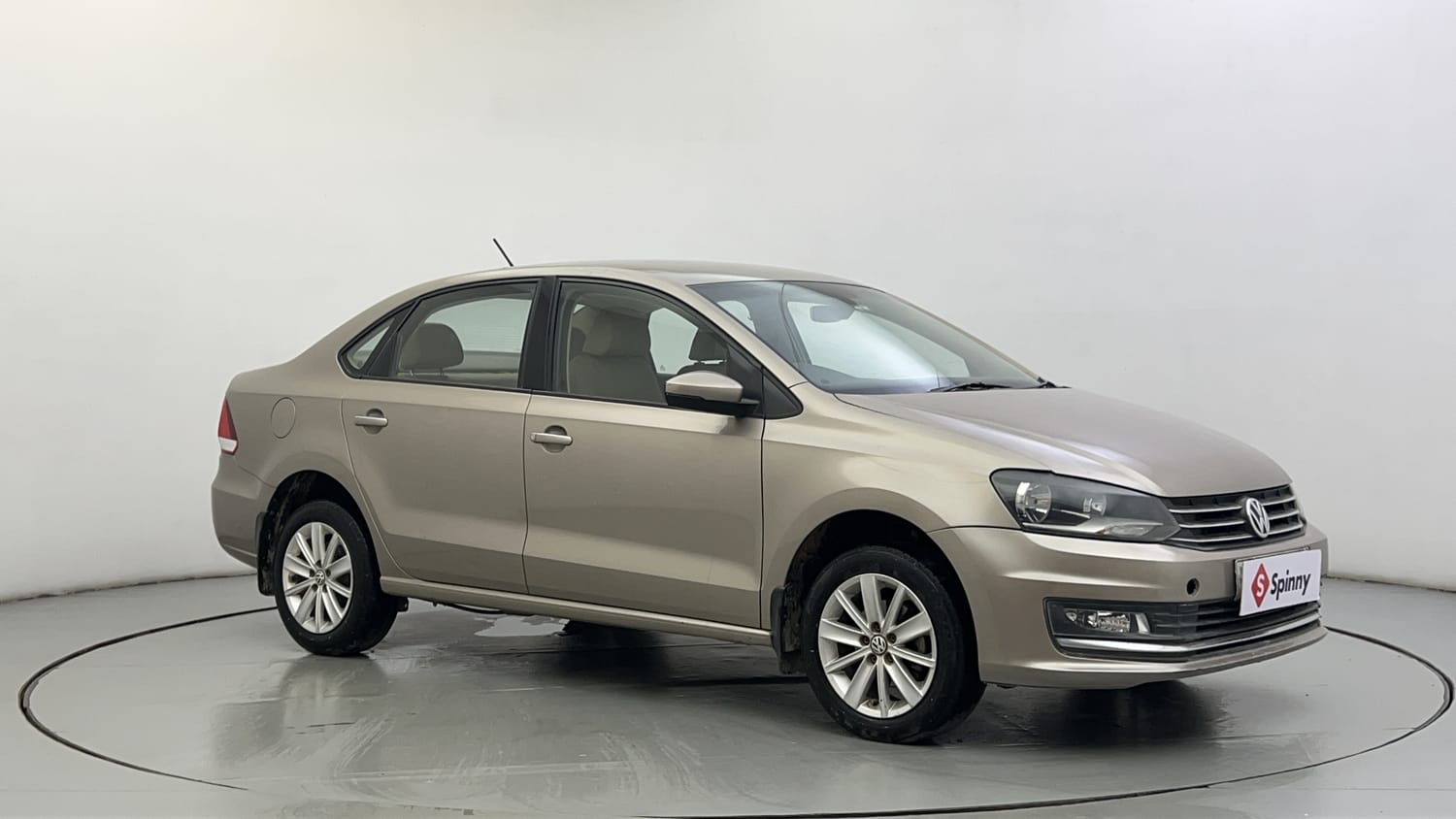 Used 2016 Volkswagen Vento Highline 1.2 (P) AT Petrol Automatic exterior RIGHT FRONT CORNER VIEW