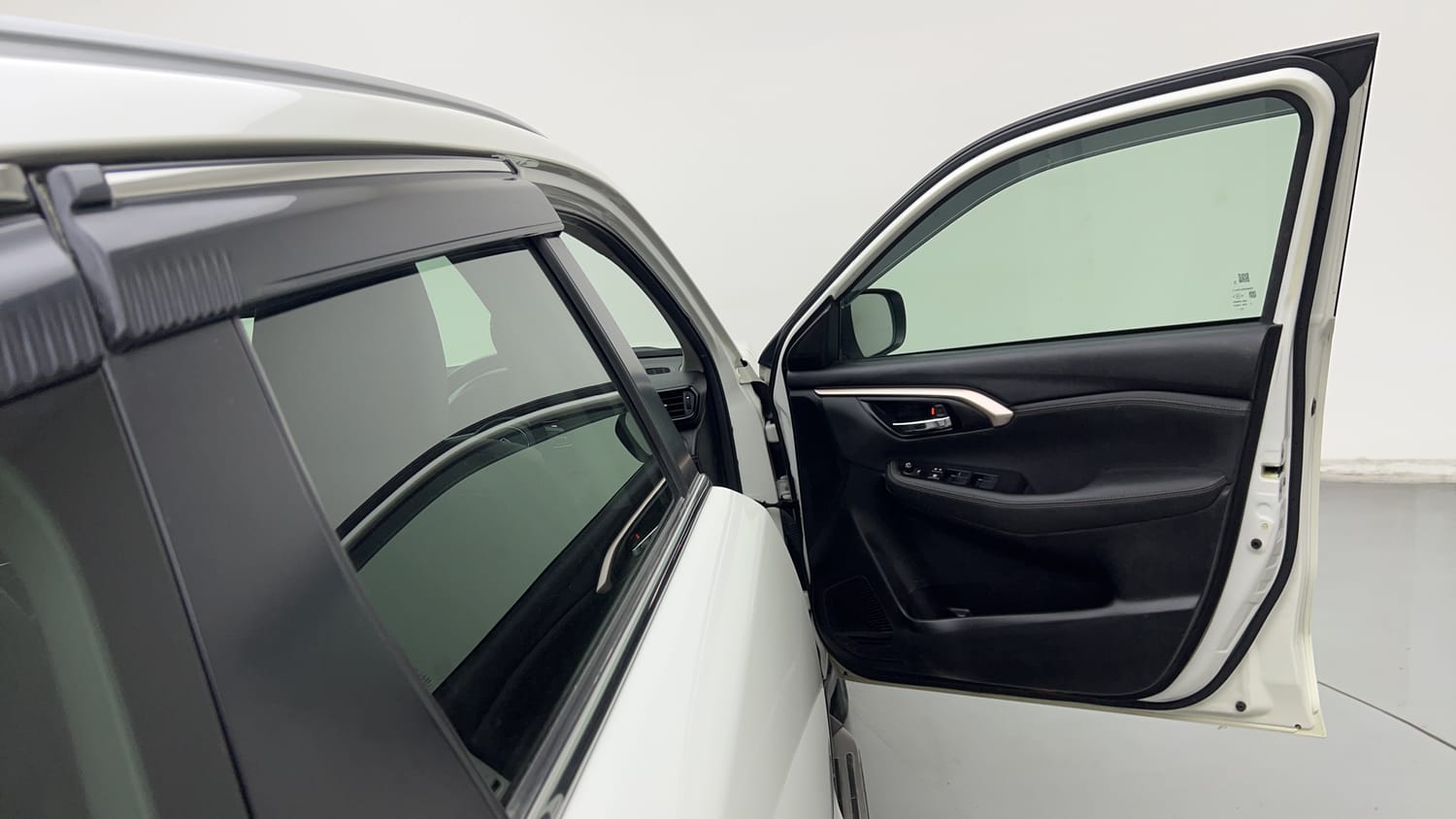 Used 2023 Maruti Suzuki Grand Vitara Alpha Plus Intelligent Hybrid eCVT Hybrid Automatic interior RIGHT FRONT DOOR OPEN VIEW