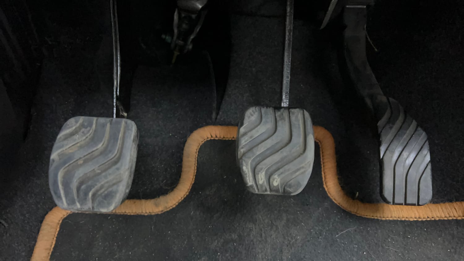 Used 2025 Renault Kwid CLIMBER 1.0 MT Dual Tone Petrol Manual interior PEDALS VIEW