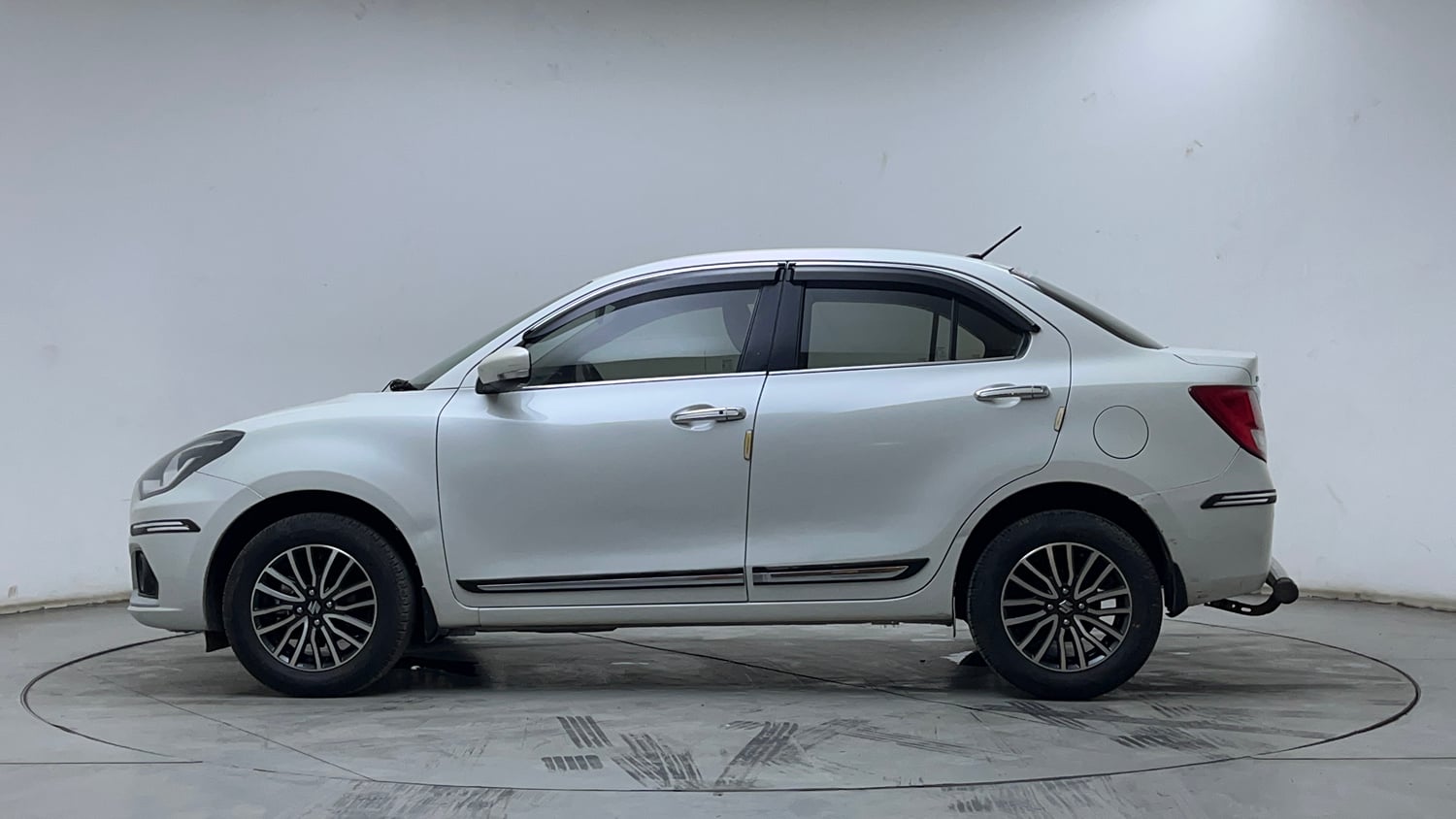 Used 2024 Maruti Suzuki Dzire ZXi Plus AGS Petrol Automatic exterior LEFT SIDE VIEW