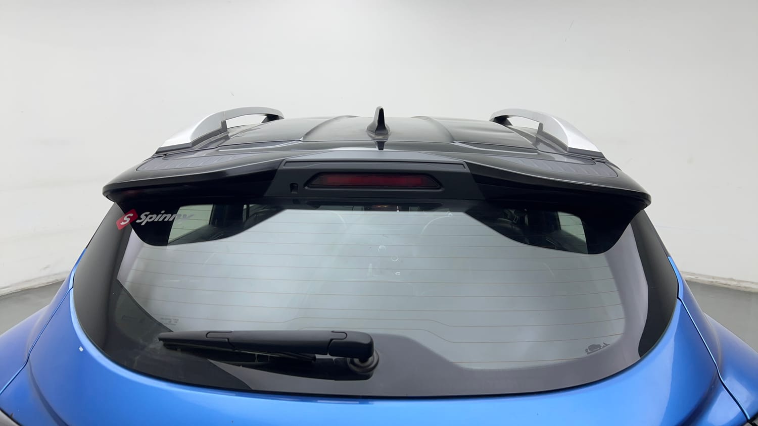 Used 2021 Renault Kiger RXZ MT Dual Tone Petrol Manual exterior BACK WINDSHIELD VIEW