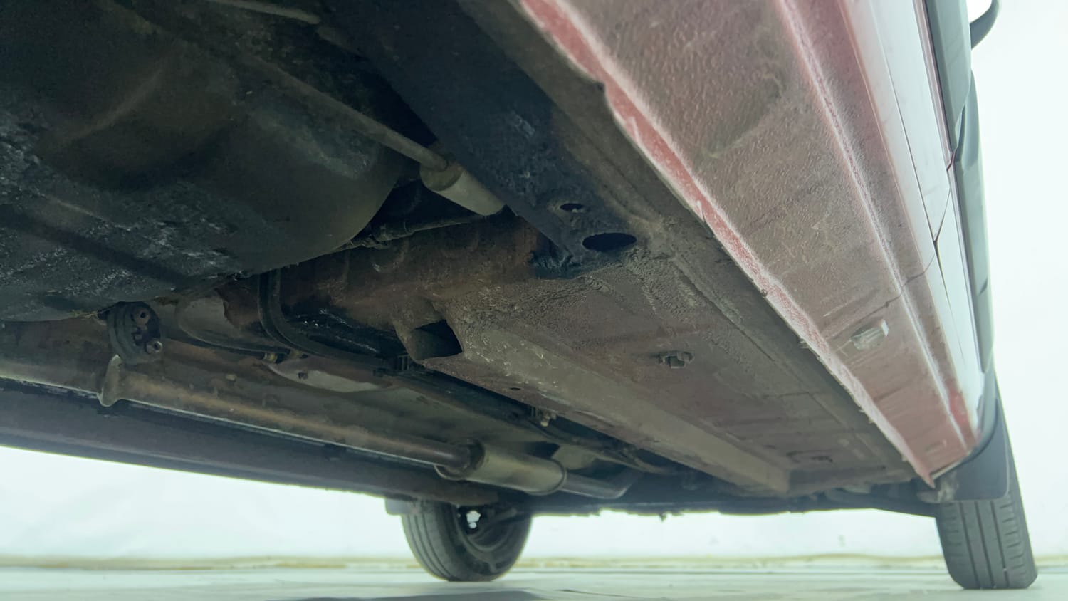 Used 2025 Renault Kwid CLIMBER 1.0 MT Dual Tone Petrol Manual extra REAR RIGHT UNDERBODY VIEW
