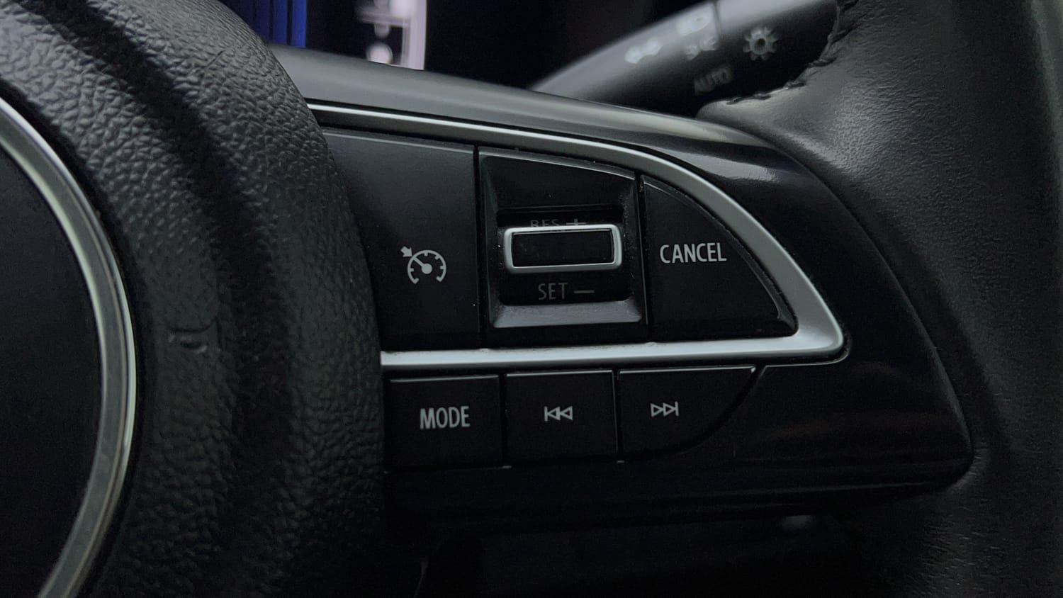 Used 2023 Maruti Suzuki Grand Vitara Alpha Plus Intelligent Hybrid eCVT Hybrid Automatic top_features Cruise control