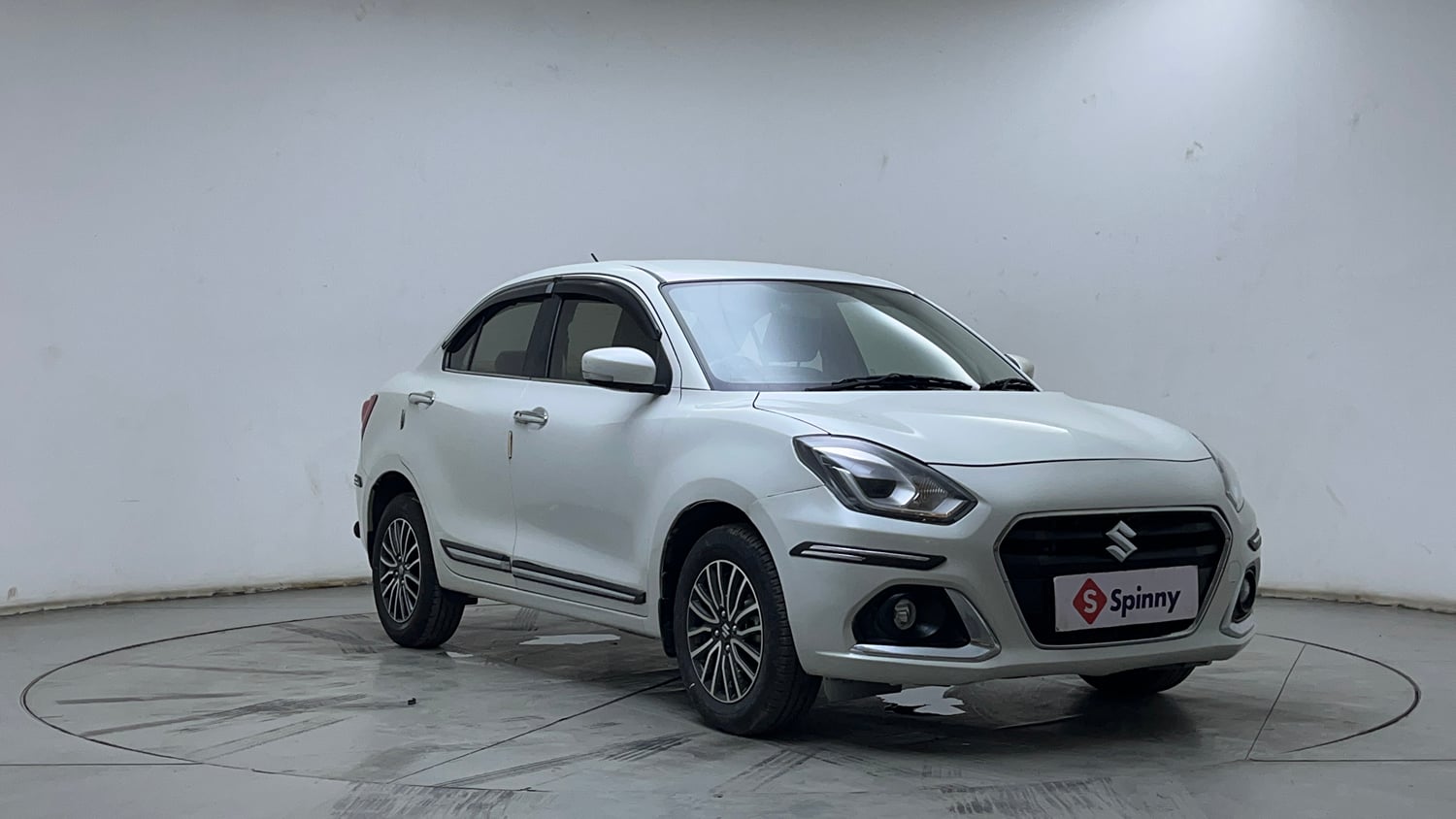 Used 2024 Maruti Suzuki Dzire ZXi Plus AGS Petrol Automatic exterior RIGHT FRONT CORNER VIEW
