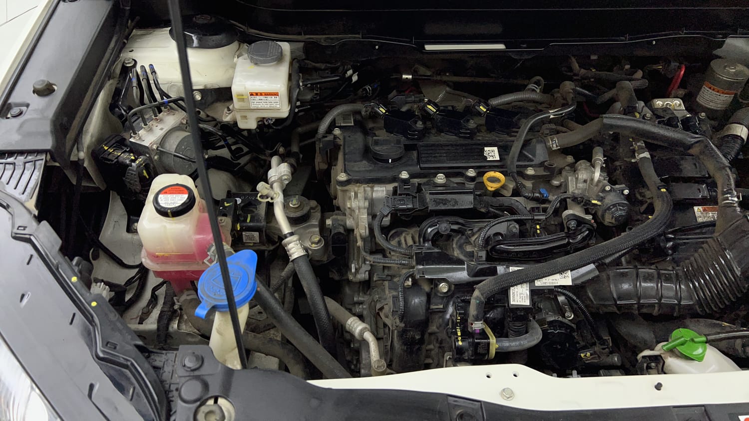 Used 2023 Maruti Suzuki Grand Vitara Alpha Plus Intelligent Hybrid eCVT Hybrid Automatic engine ENGINE RIGHT SIDE VIEW