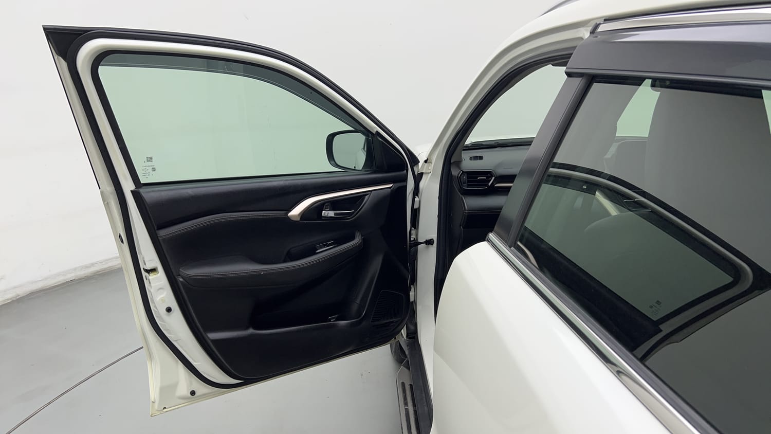 Used 2023 Maruti Suzuki Grand Vitara Alpha Plus Intelligent Hybrid eCVT Hybrid Automatic interior LEFT FRONT DOOR OPEN VIEW