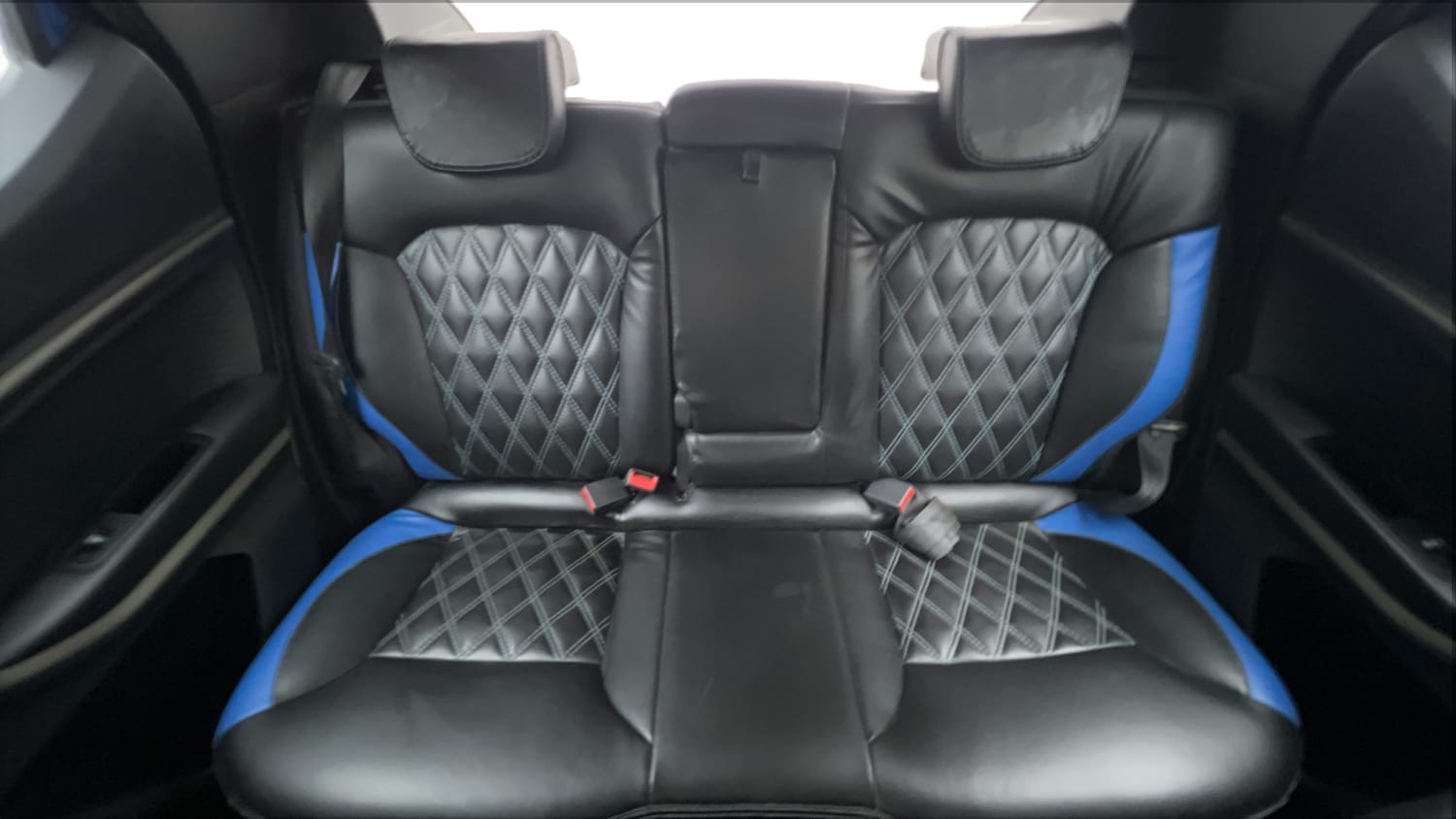 Used 2021 Renault Kiger RXZ MT Dual Tone Petrol Manual interior REAR SEAT CONDITION VIEW