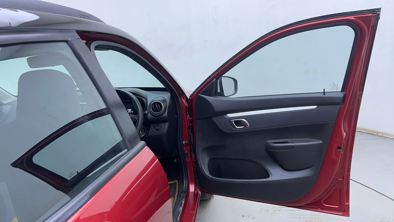 Used 2025 Renault Kwid CLIMBER 1.0 MT Dual Tone Petrol Manual interior RIGHT FRONT DOOR OPEN VIEW
