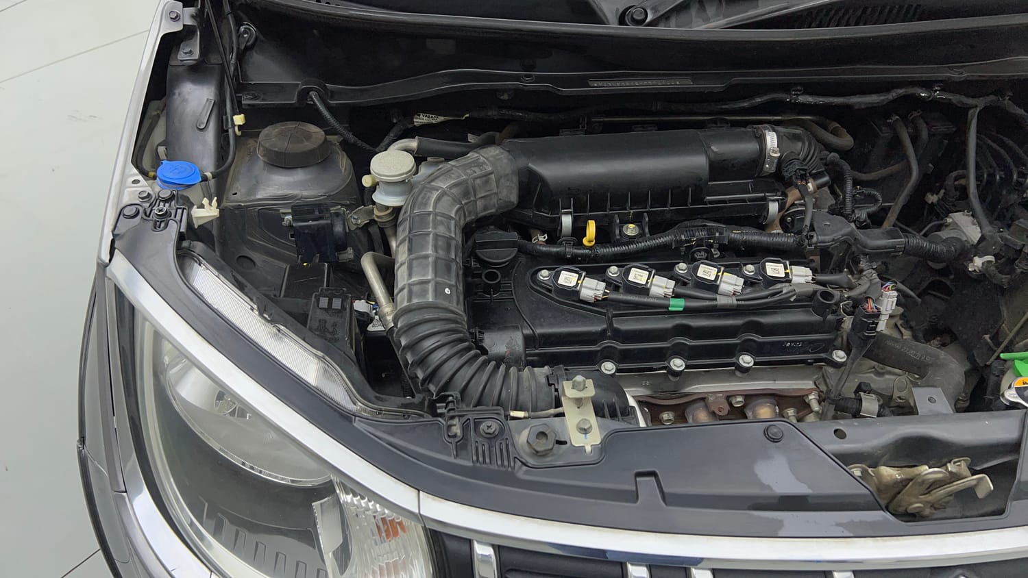 Used 2021 Maruti Suzuki Ignis Zeta 1.2 MT Petrol Manual engine ENGINE RIGHT SIDE VIEW