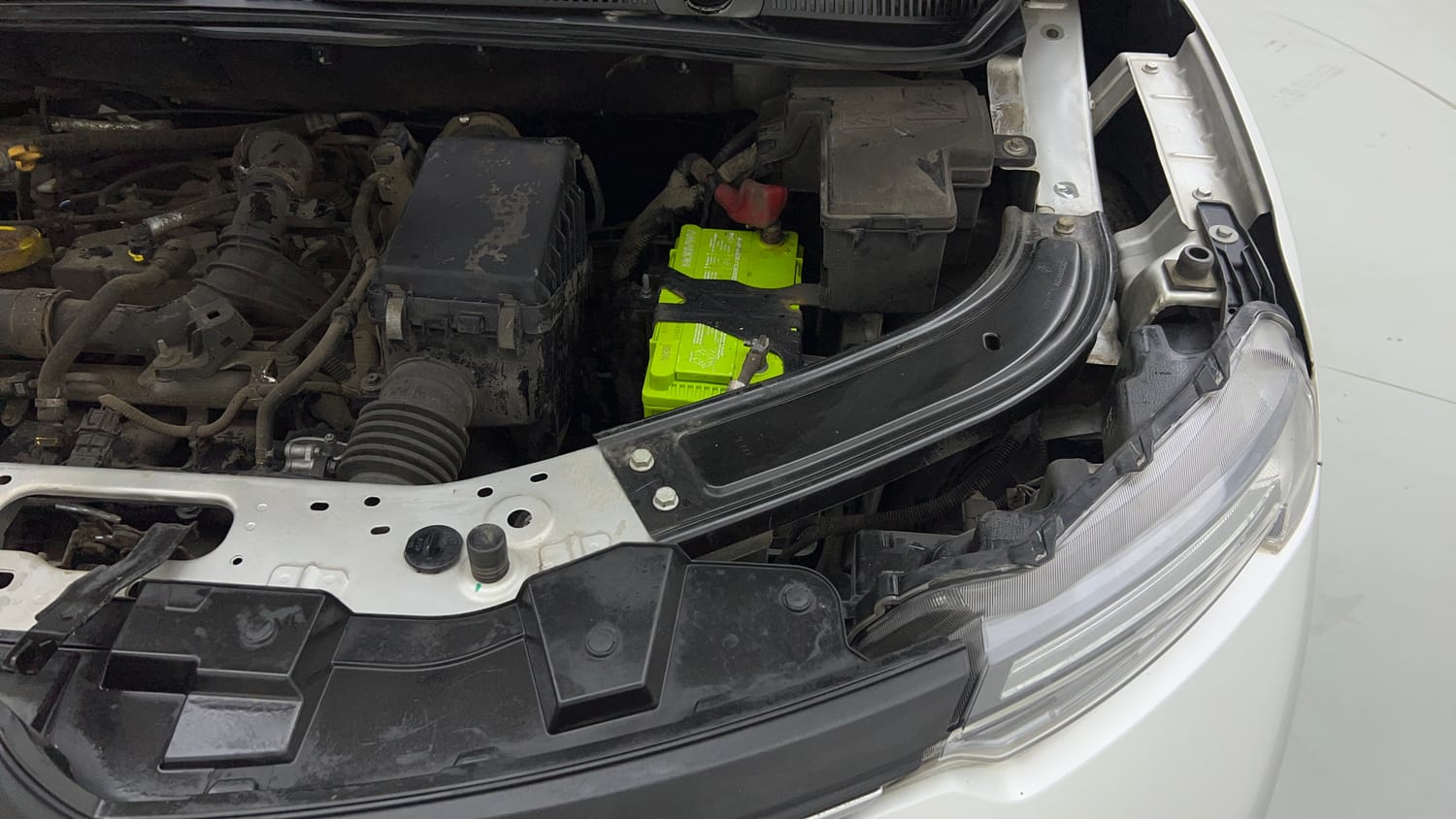 Used 2023 Renault Kiger RXT (O) Turbo MT Petrol Manual engine ENGINE LEFT SIDE VIEW