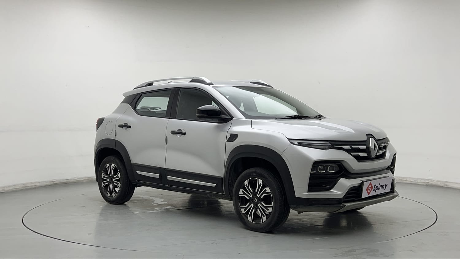 Used 2023 Renault Kiger RXT (O) Turbo MT Petrol Manual exterior RIGHT FRONT CORNER VIEW