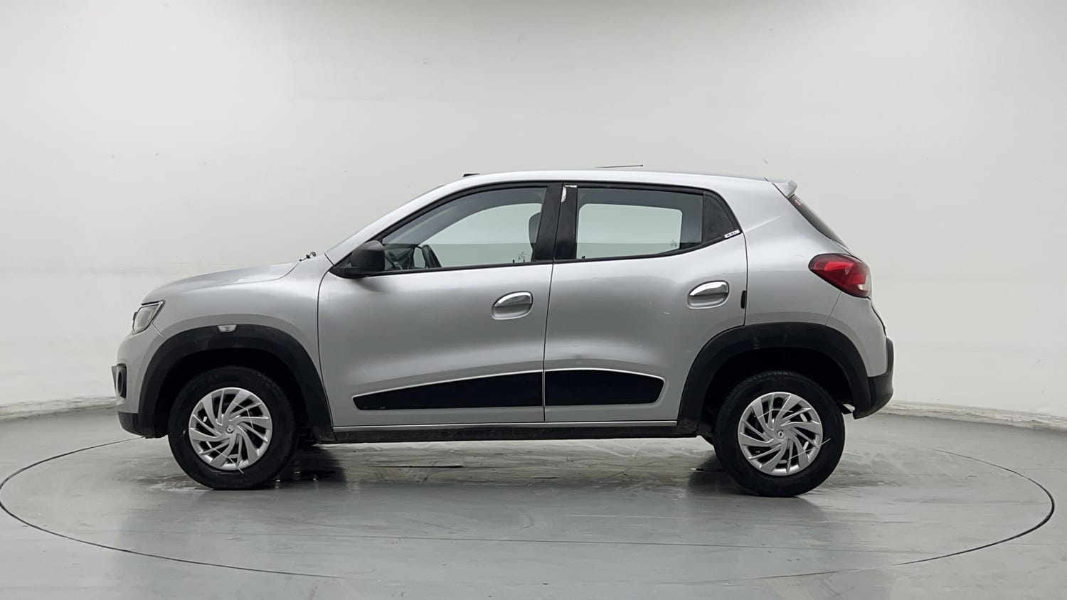 Used 2019 Renault Kwid RXL Petrol Manual exterior LEFT SIDE VIEW
