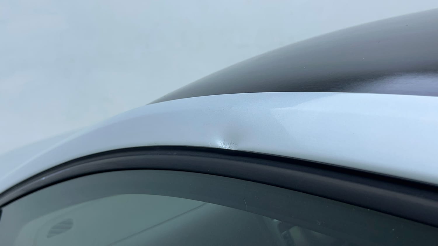Used 2016 Volkswagen Vento Highline Petrol AT Petrol Automatic dents MINOR DENT